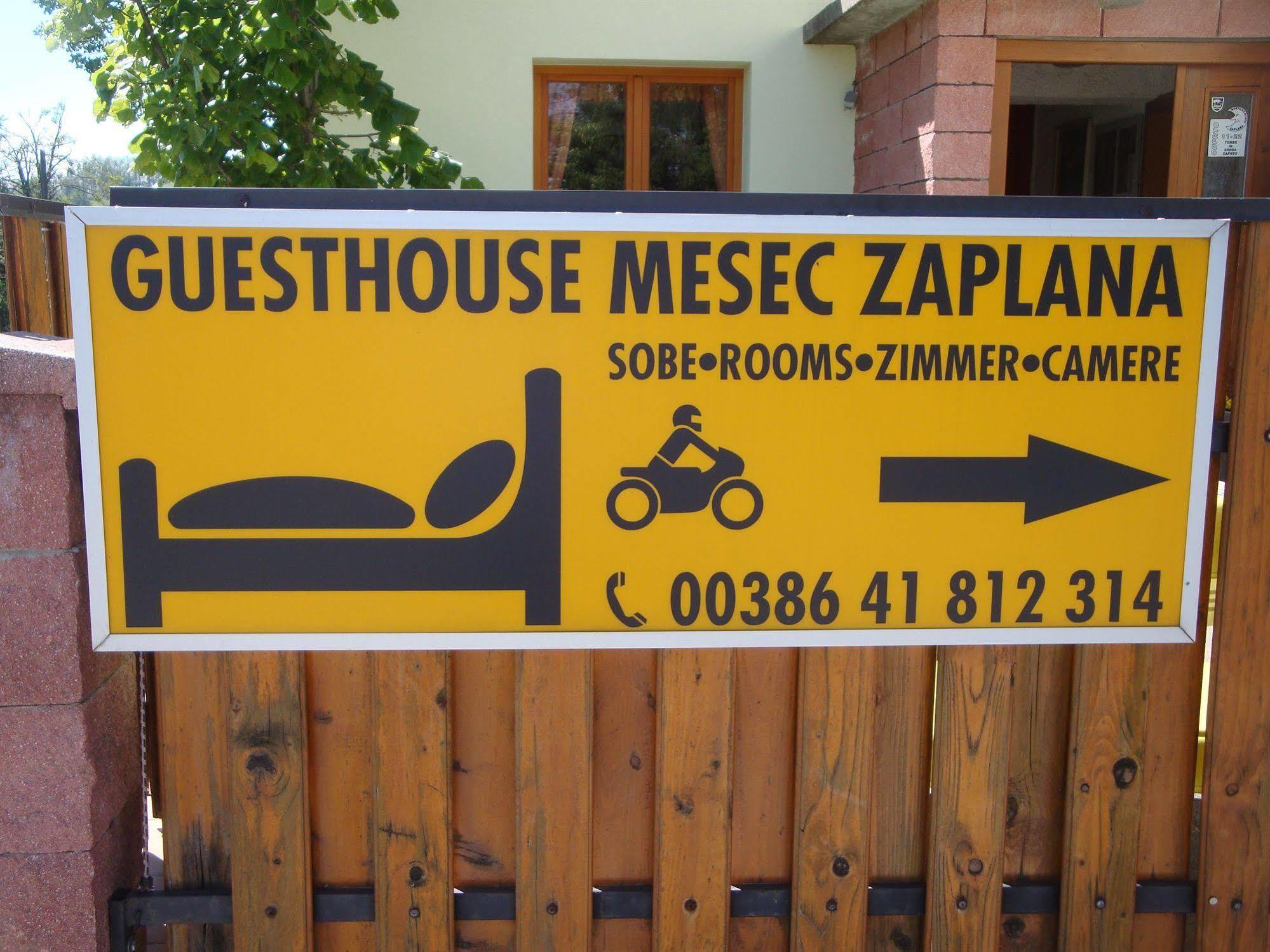 Guesthouse Mesec Zaplana Vrhnika Ngoại thất bức ảnh